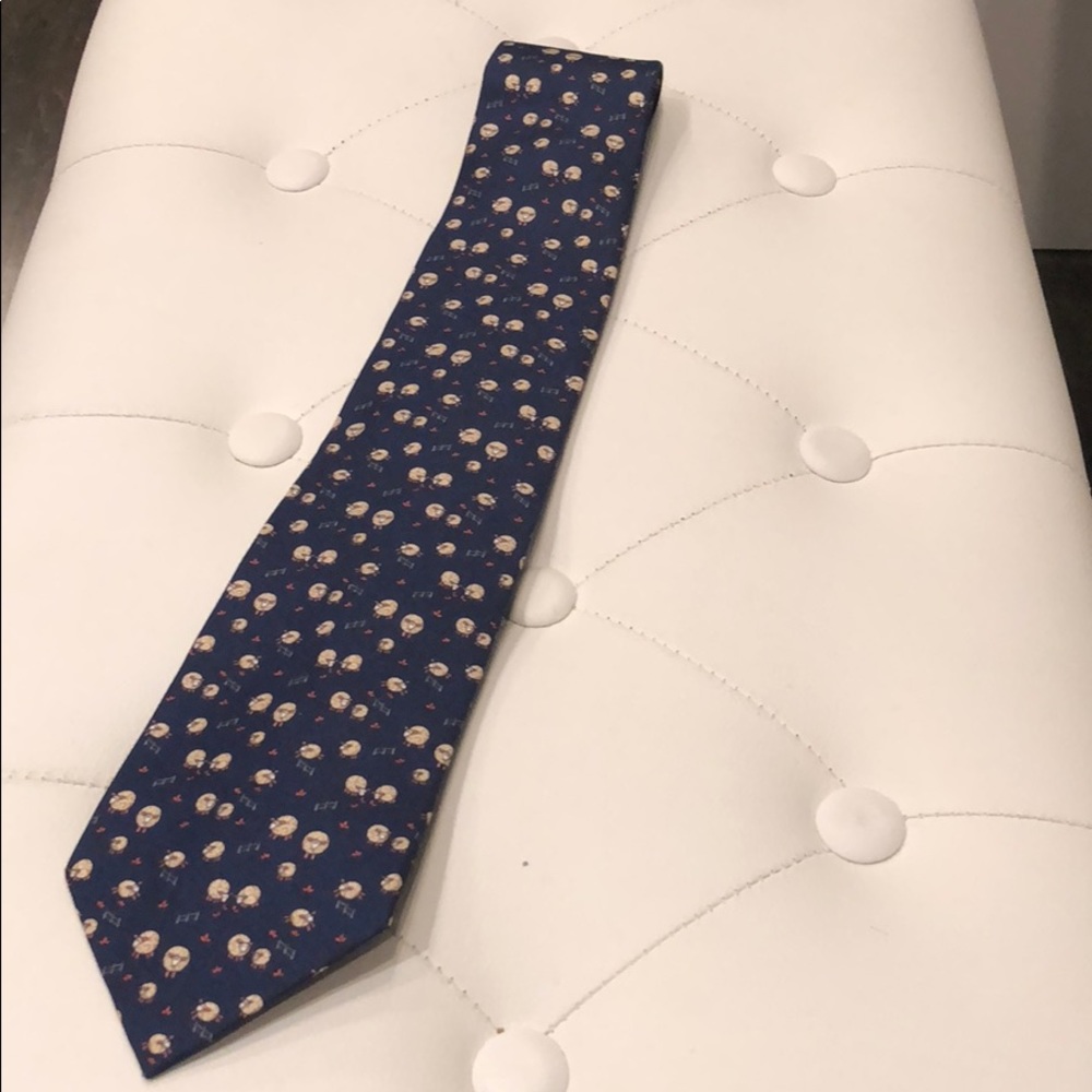 NEW NEVER WORN MEN’S SALVATORE FERRAGAMO TIE